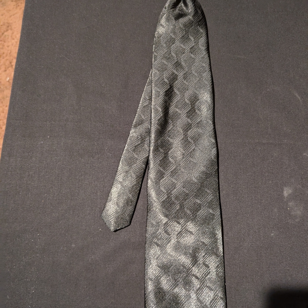 Towncraft Black Sophisticated Tie